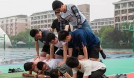 娱乐吃瓜酱操场,揭秘操场背后的那些事儿