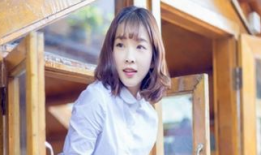 何曼婷近期生活照,日常穿搭尽显时尚魅力